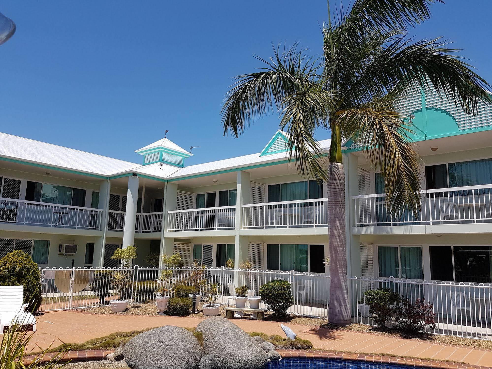 Reef Adventureland Motor Inn Таннум Сандс Экстерьер фото