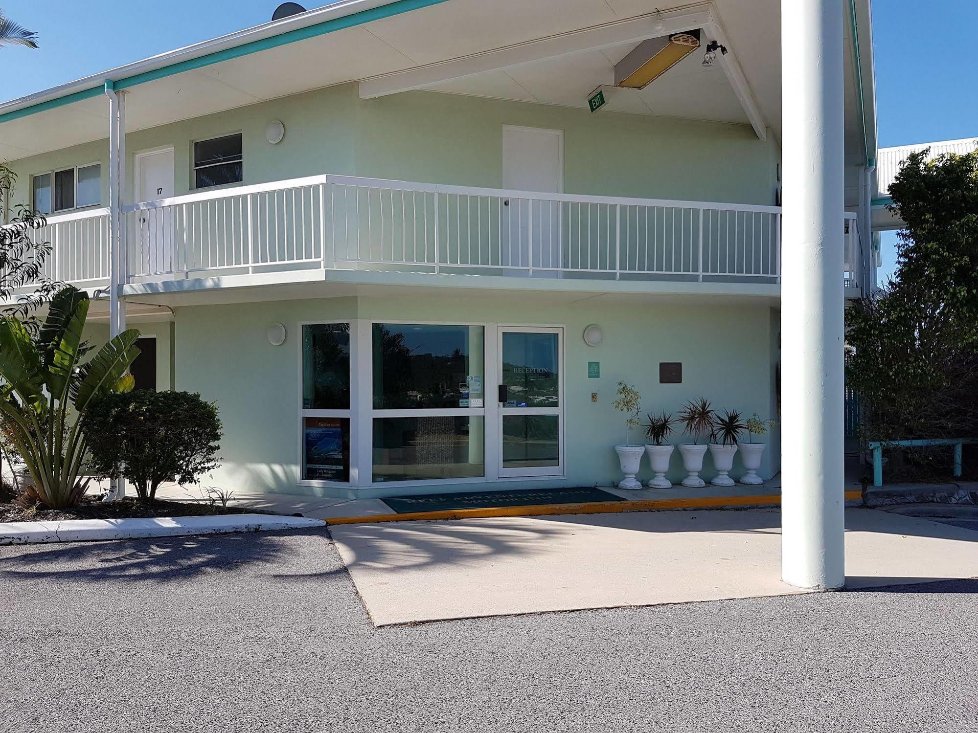 Reef Adventureland Motor Inn Таннум Сандс Экстерьер фото