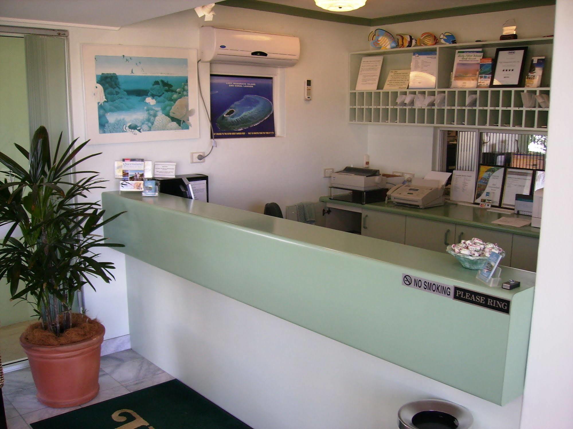 Reef Adventureland Motor Inn Таннум Сандс Экстерьер фото