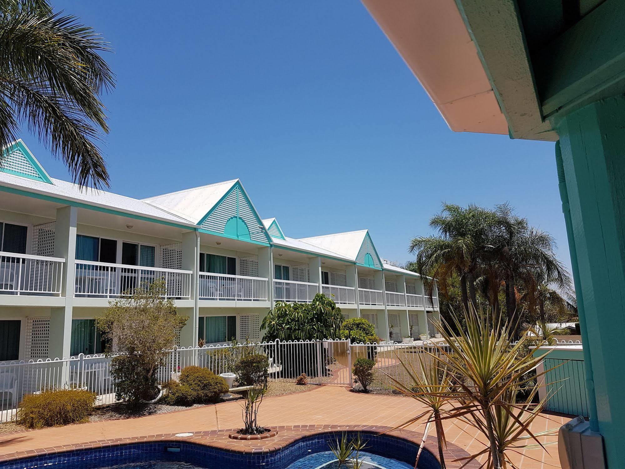 Reef Adventureland Motor Inn Таннум Сандс Экстерьер фото
